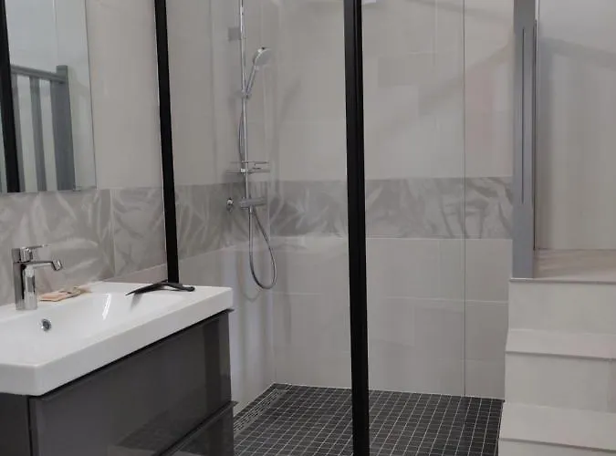 Aux Belles Pierres شقة